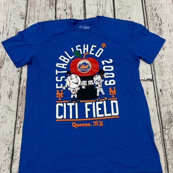 New York Mets MLB Baseball Citi Field The 7 Line Crewneck Tee Top Shirt - Picture 2 of 6